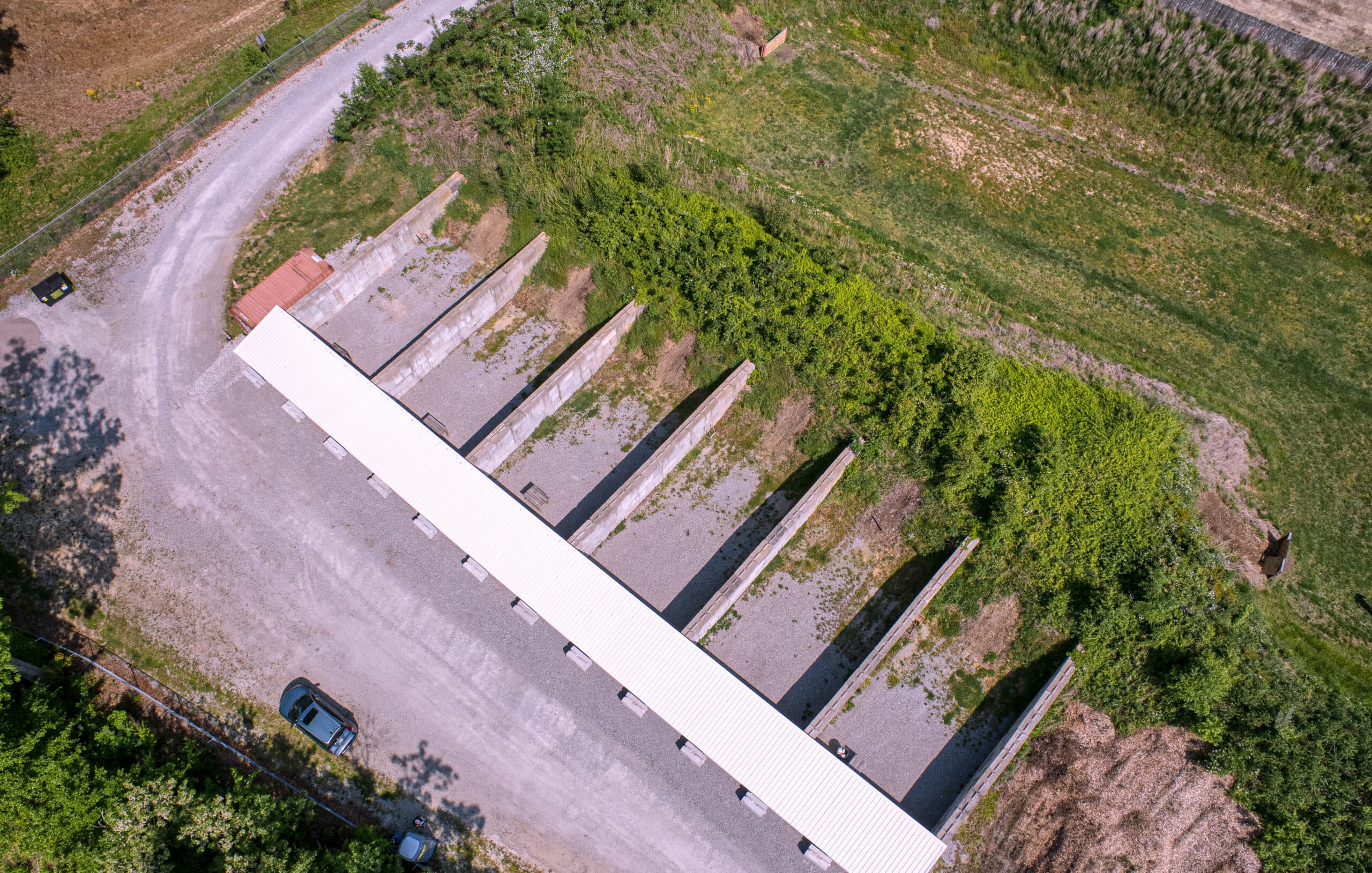 Pistol bay berm